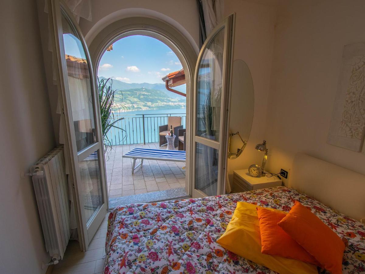 Cherubino - Stunning Lake View With Swimming Pool Parzanica 外观 照片